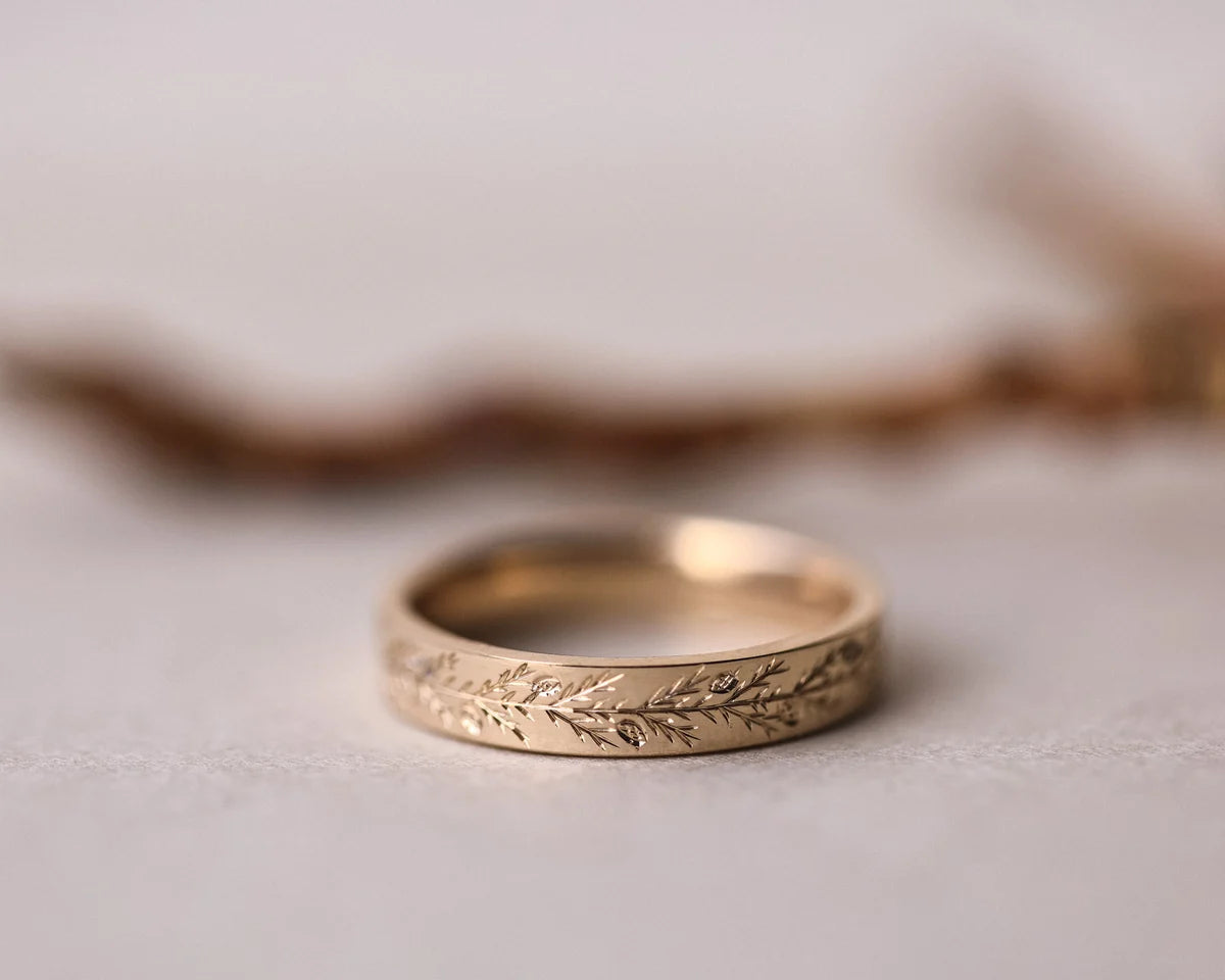 4mm fir engraved flat court wedding ring in 9ct yellow gold