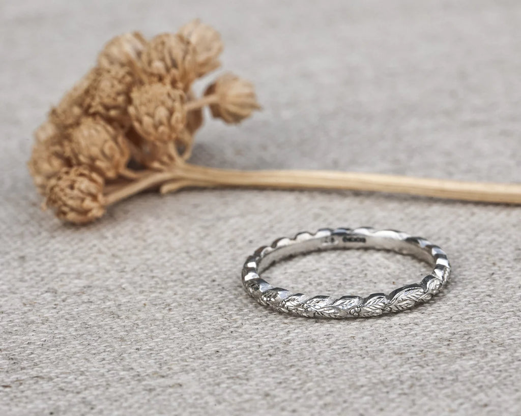 fine 2mm platinum band carved laurel ring side view