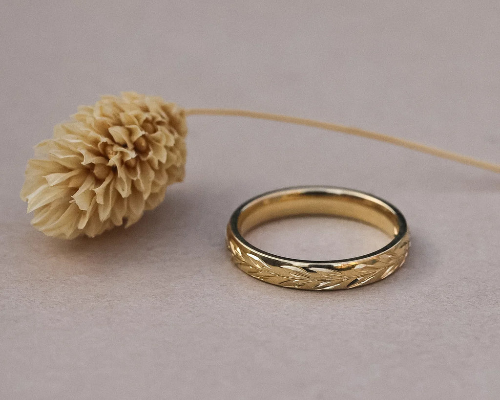 Minimal 3mm olive leaf wedding ring in 18ct yellow gold