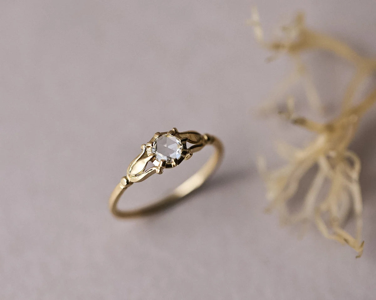 Rose-cut diamond Fleur de Lys ring in 18ct yellow gold with handcrafted band detail