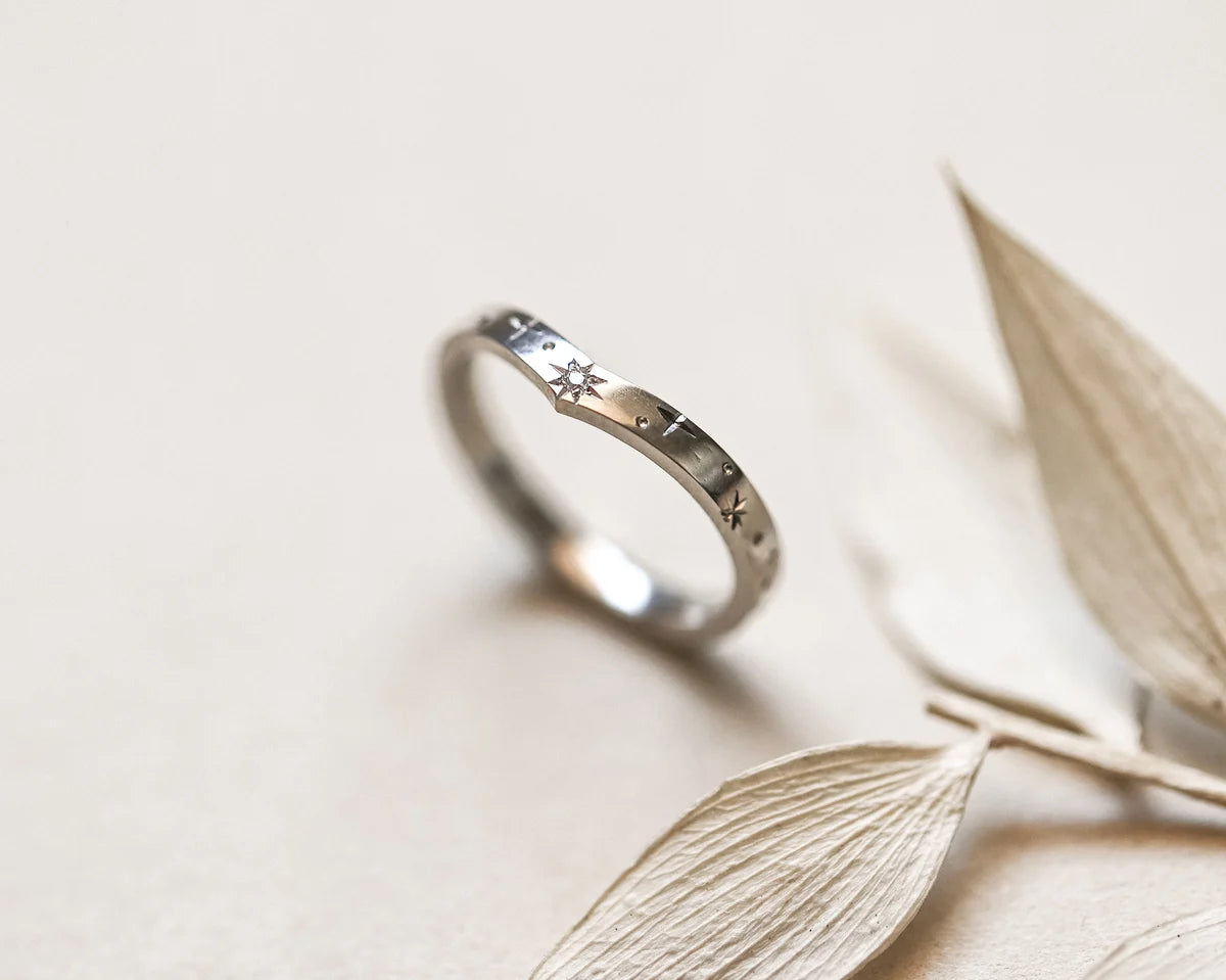 side view 2mm platinum wishbone band star set diamond detail
