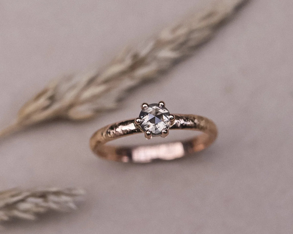 One-of-a-kind grey rose-cut diamond horn texture ring in 18ct rose gold