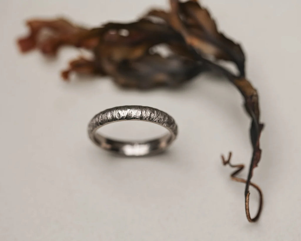 horn texture wedding ring 18ct white gold 4mm handmade London
