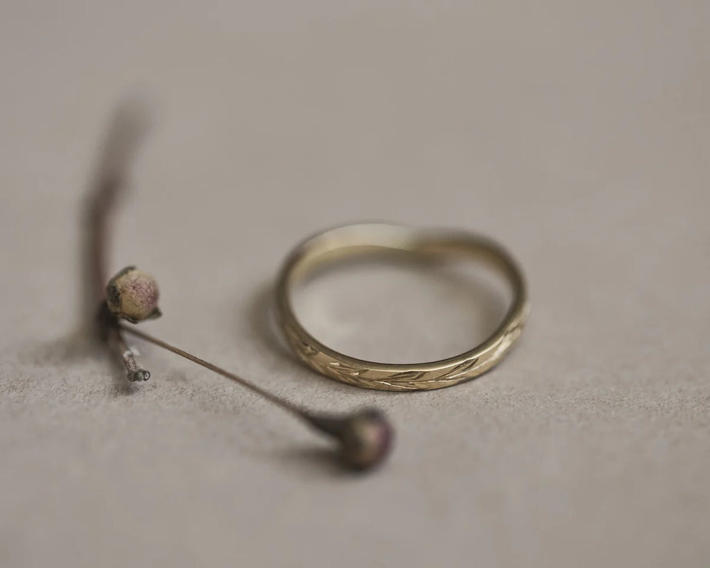 Minimal 18ct yellow gold olive leaf wishbone ring with botanical styling