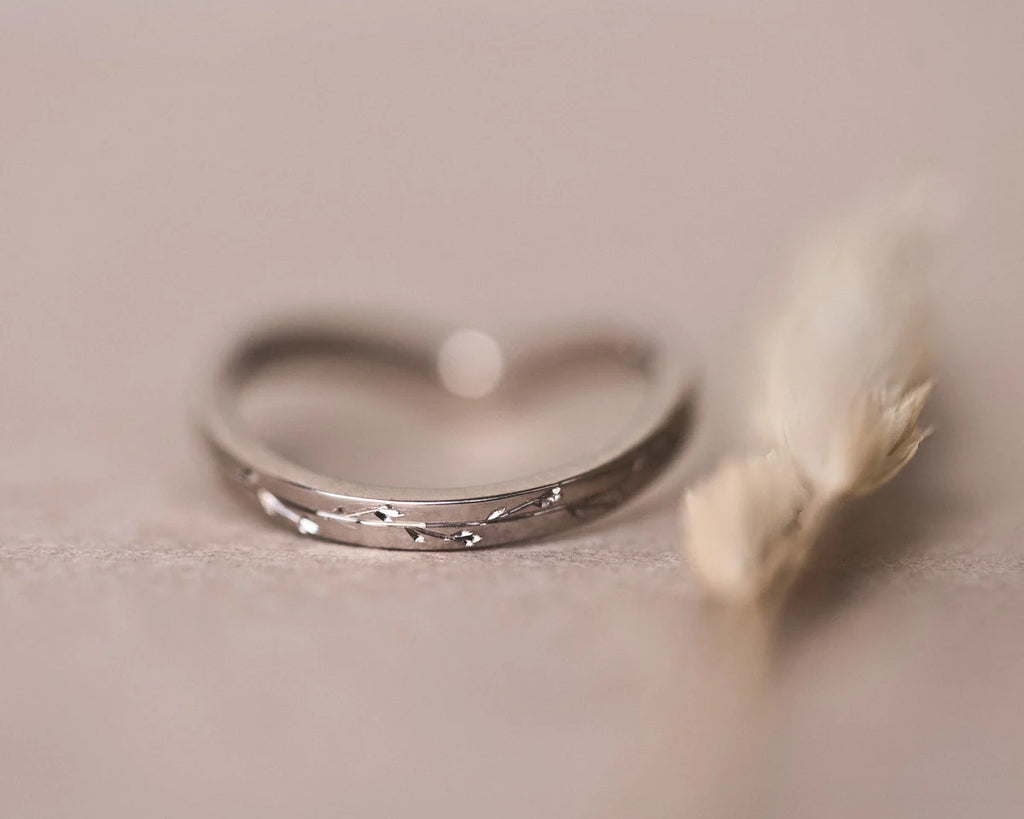 Back view of 18ct white gold wishbone ring with smooth interior