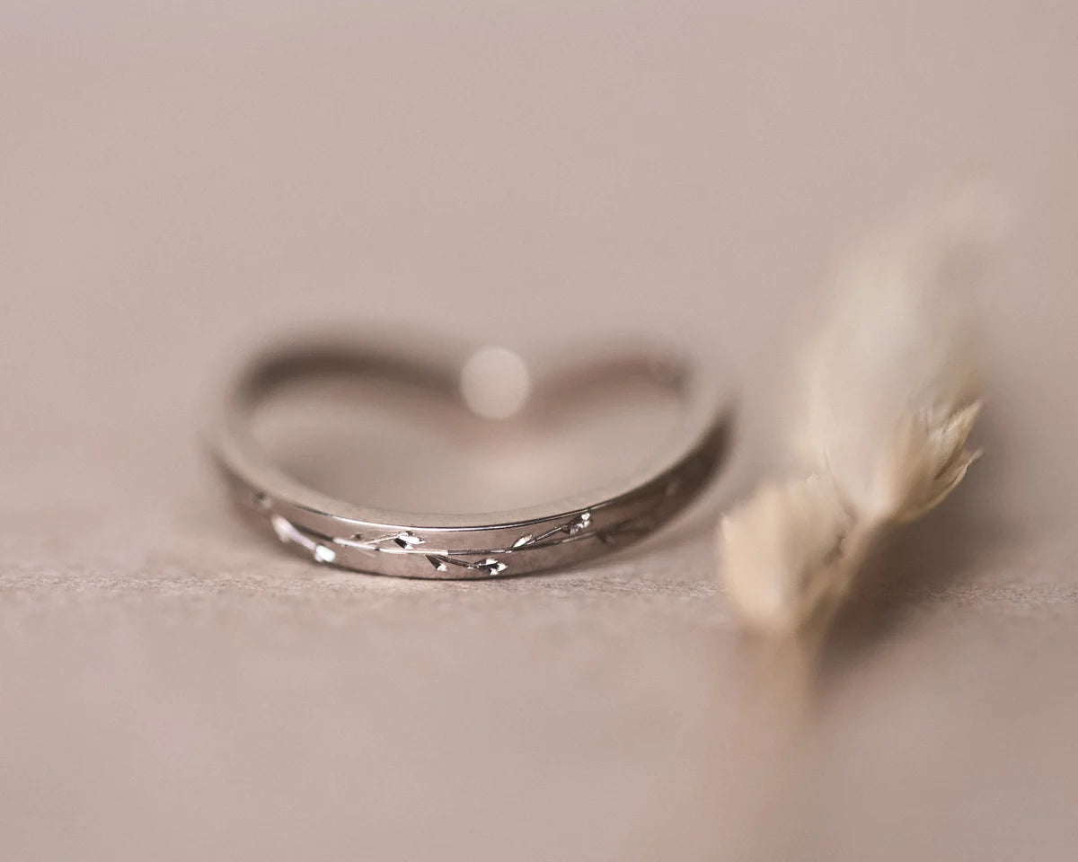 Back view of 18ct white gold wishbone ring with smooth interior