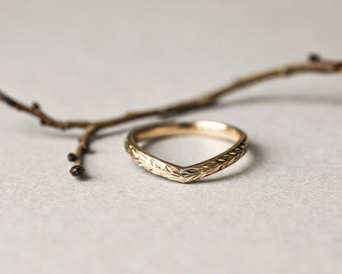 gold wishbone ring 2mm olive leaf design V shape band