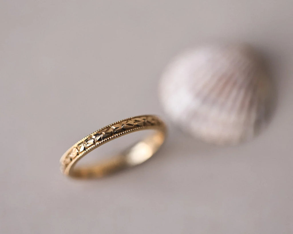 orange blossom engraved wedding ring 18ct gold 2.5mm milled edge handmade London