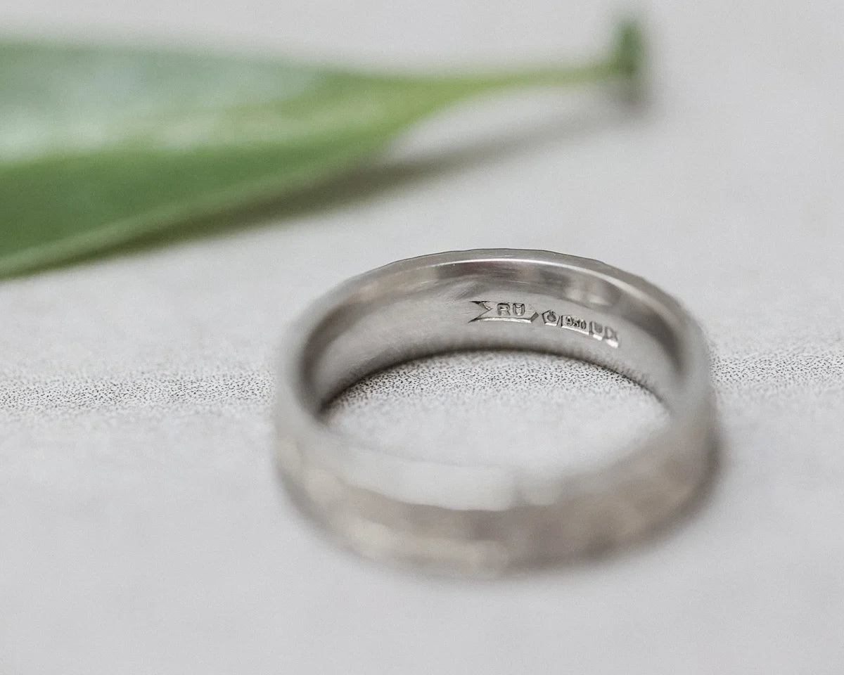 flat court band 5mm platinum engraved ring side view