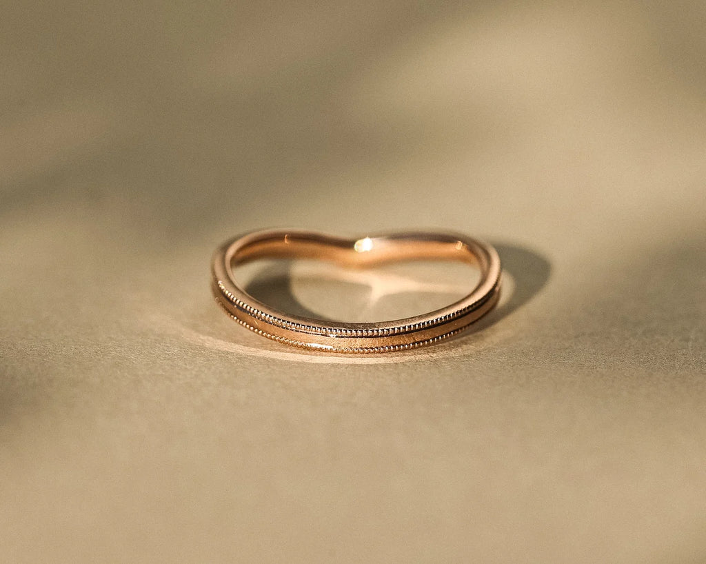 Back view of 18ct rose gold wishbone wedding band