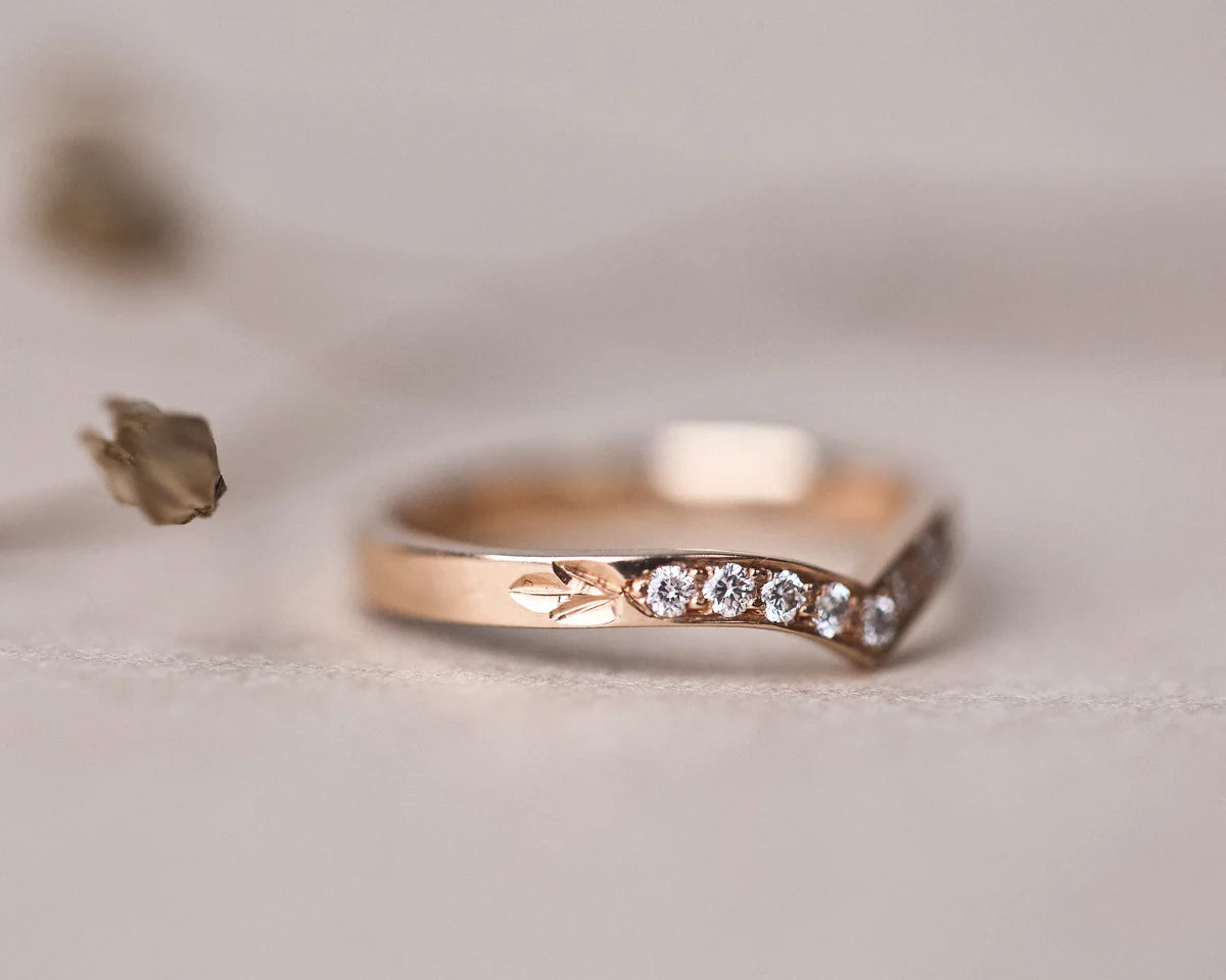 leaf engraving detail diamond wishbone ring 18ct rose gold