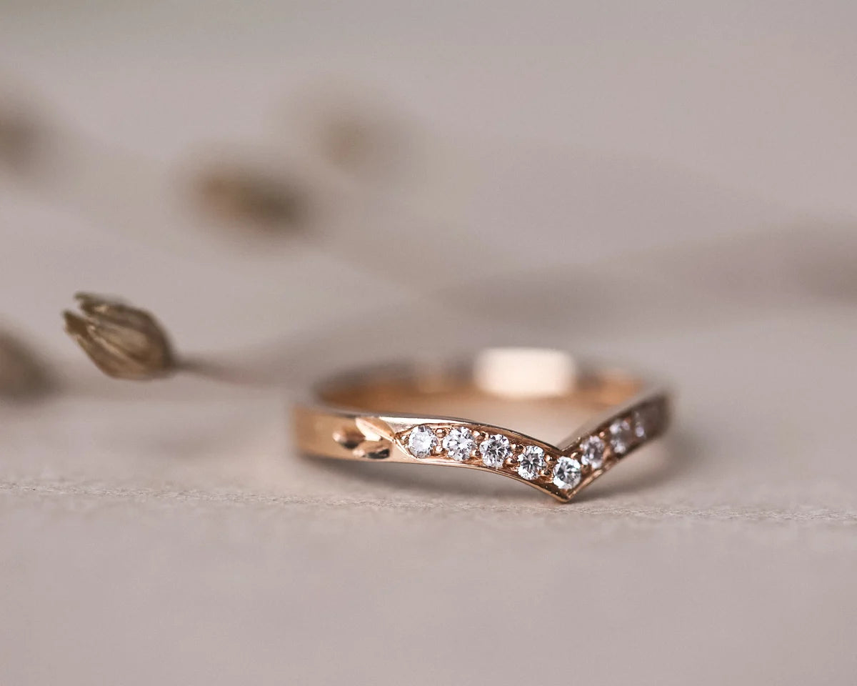 leaf engraving detail diamond wishbone ring 18ct rose gold