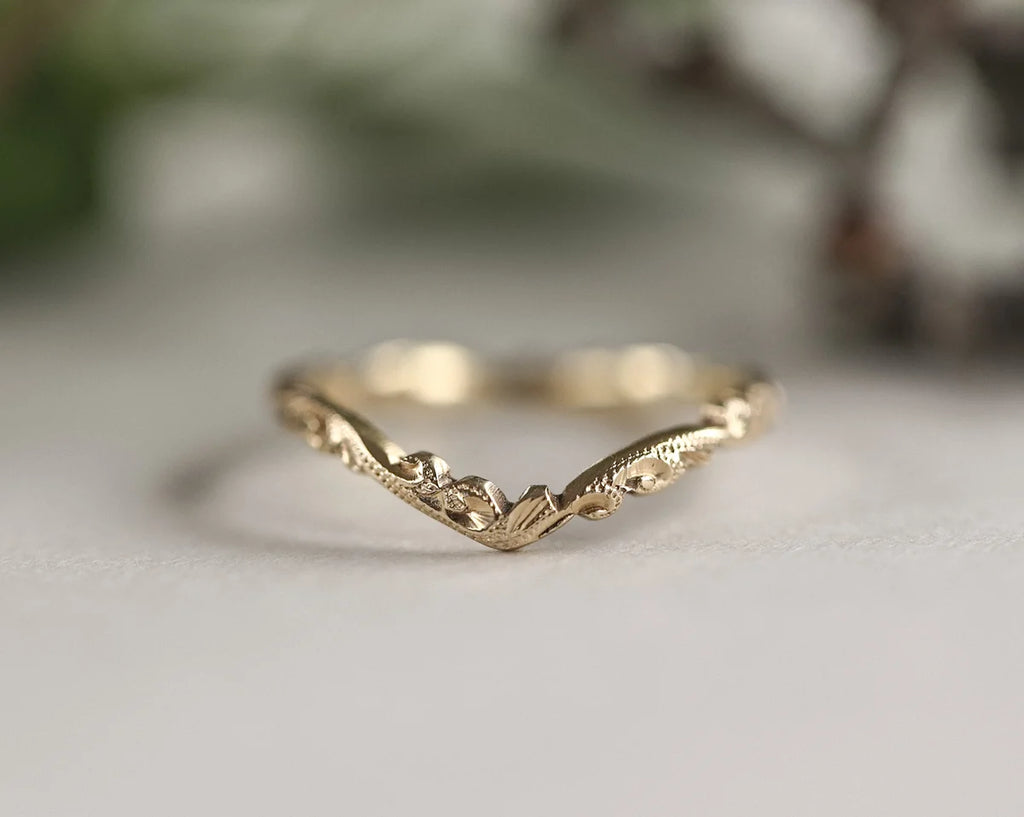 wishbone V shape band detail engraved floral ring gold