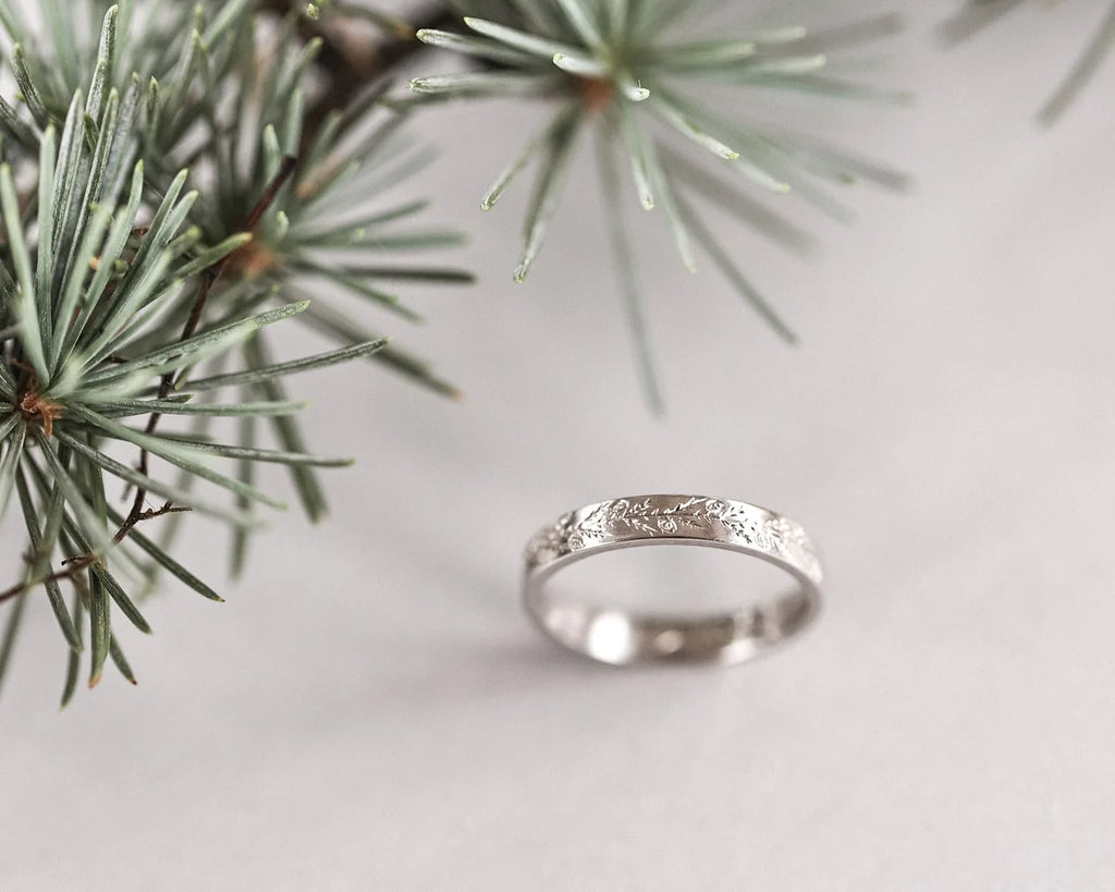 fir engraving detail platinum wedding ring 3mm band