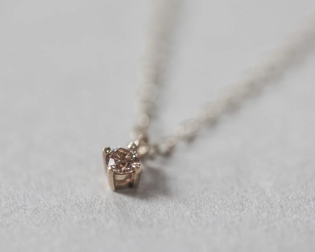 3mm champagne diamond detail gold necklace pendant