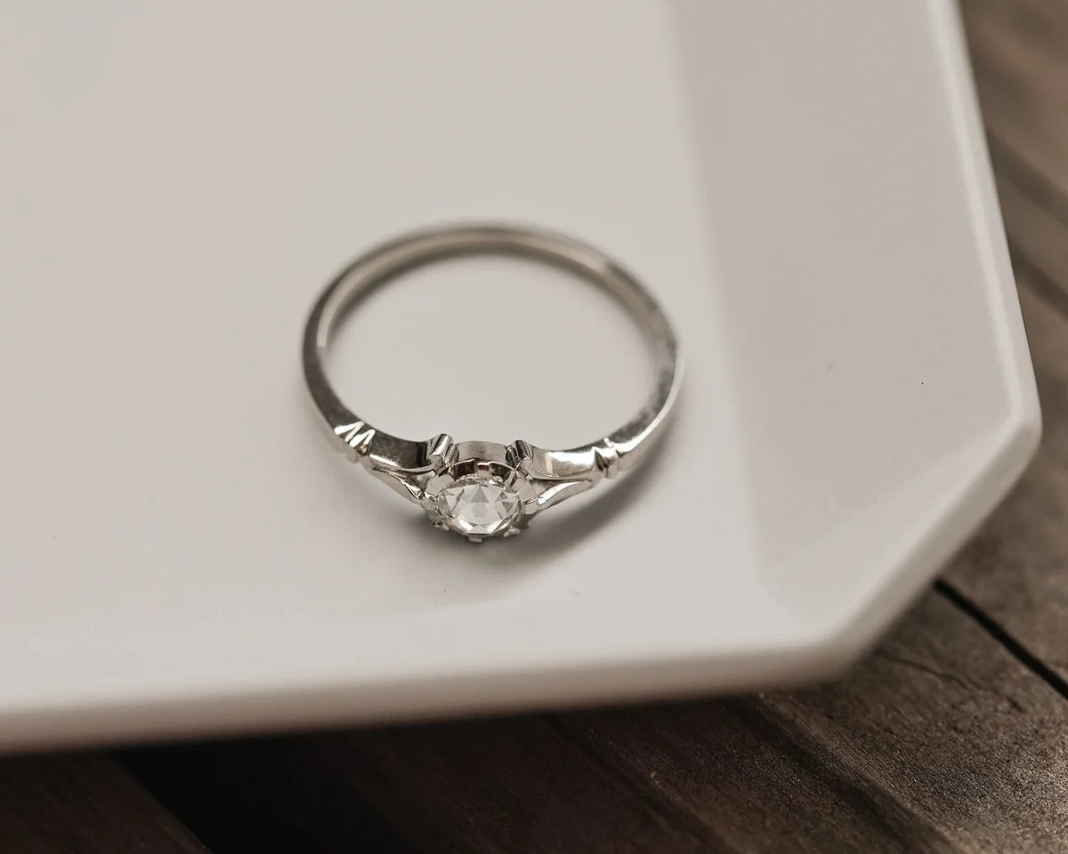 engraved fleur de lys detail slim platinum band