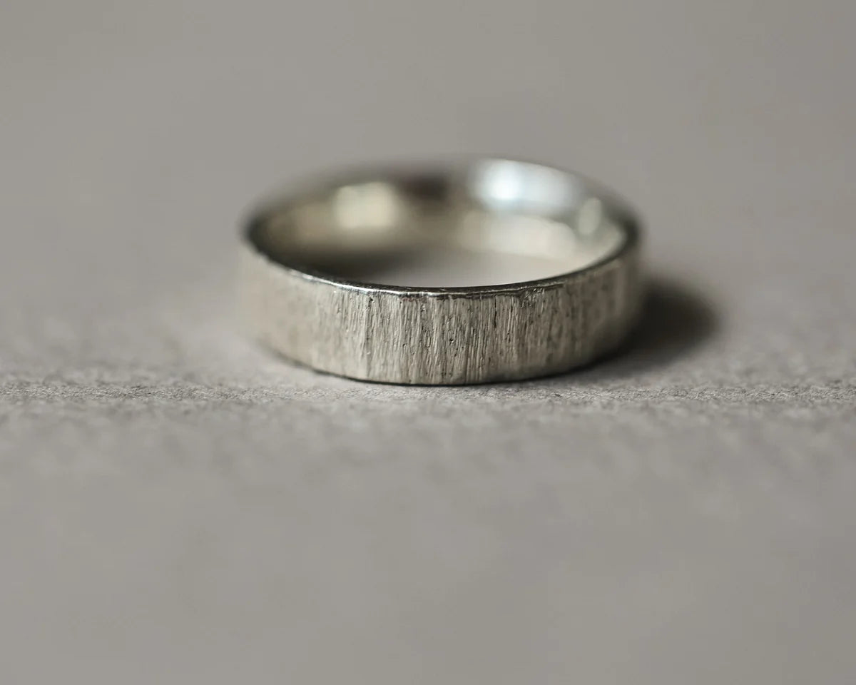 Minimal 9ct white gold horn texture wedding band