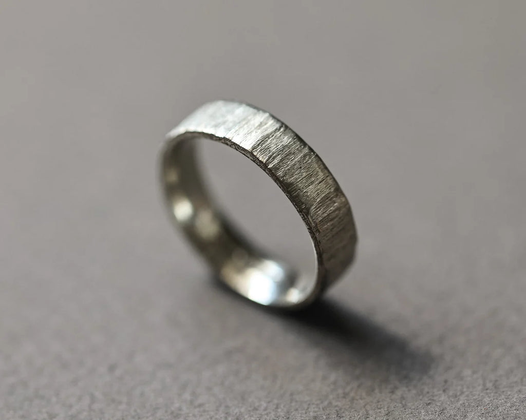 5mm horn texture flat court wedding ring in 9ct white gold