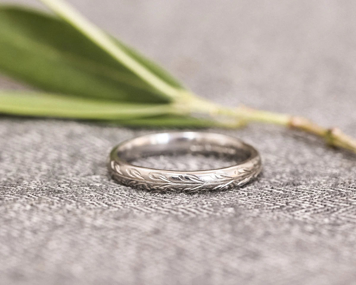 3mm olive leaf engraved wedding ring in platinum