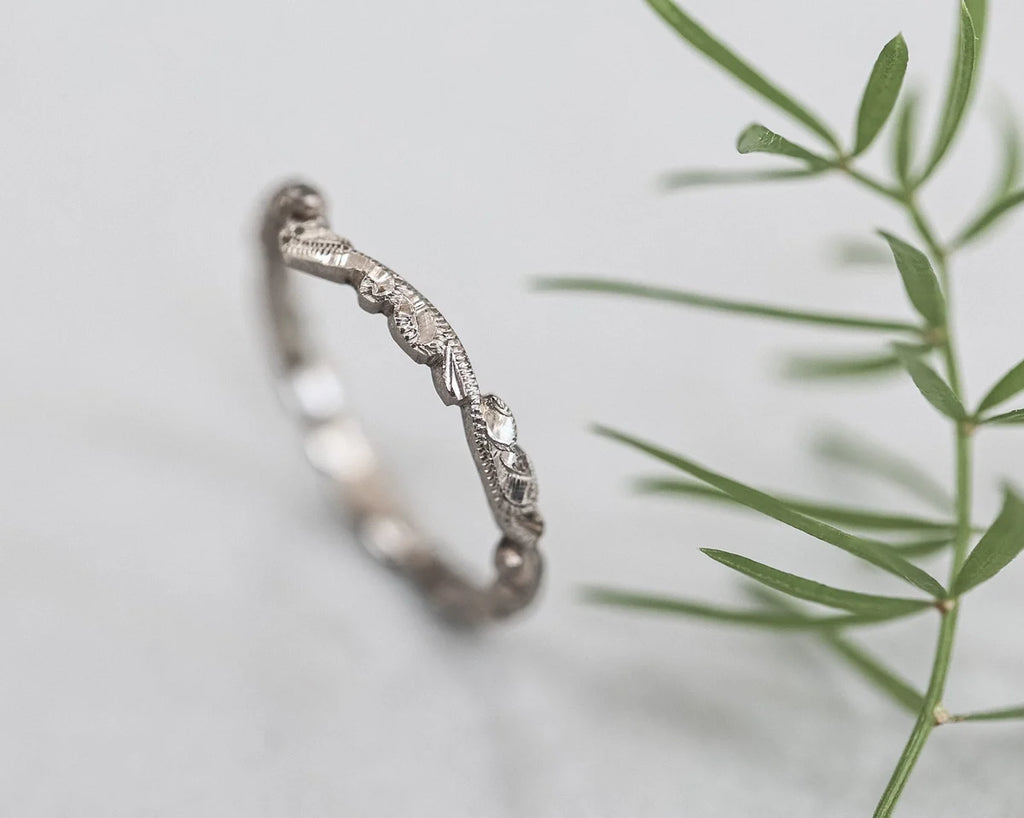 floral carving detail wishbone ring 18ct white gold