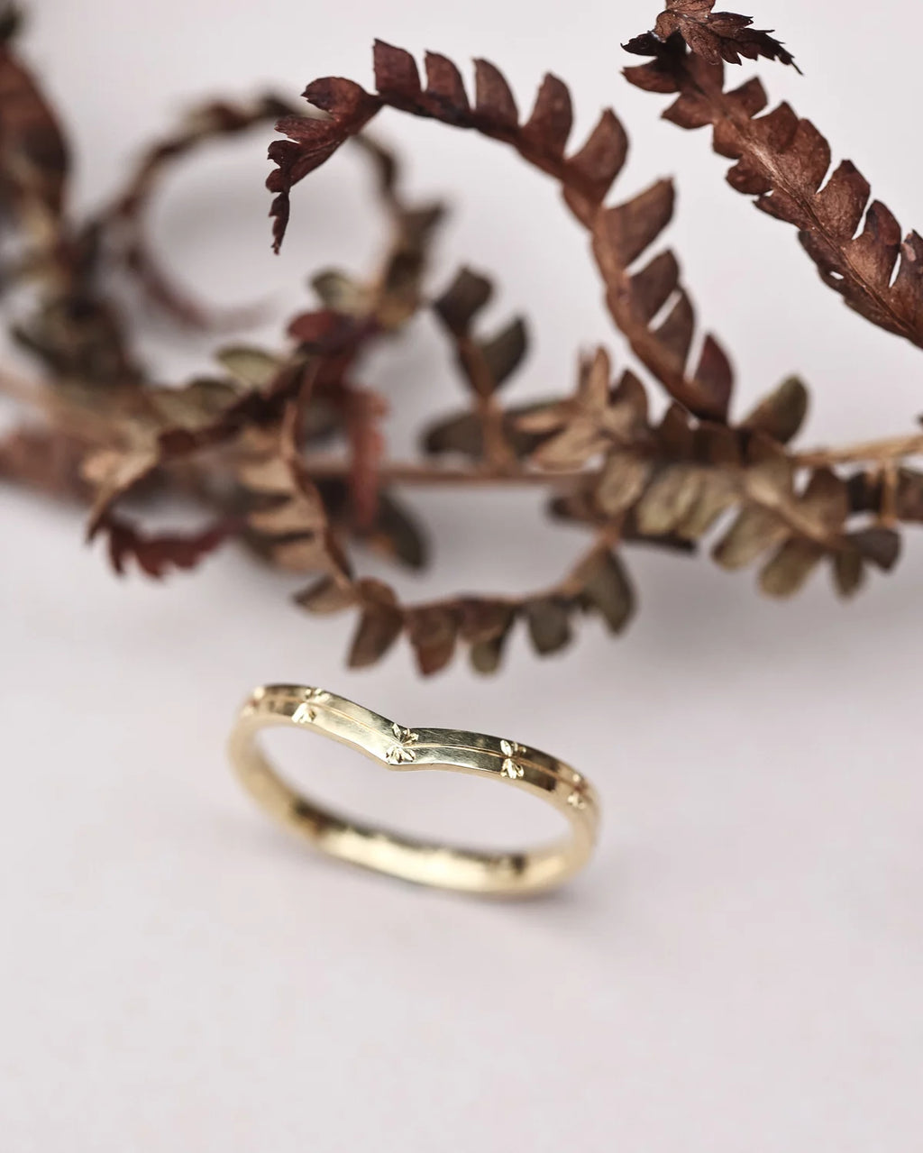 2mm Cleavers Engraved Wishbone Wedding Ring in 18ct Yellow Gold