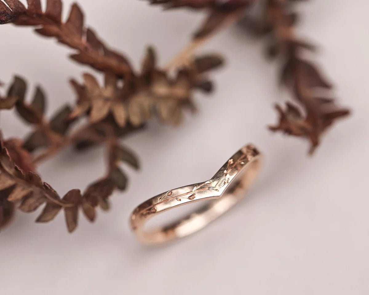 2mm wishbone wedding ring pressed flower engraving 18ct rose gold
