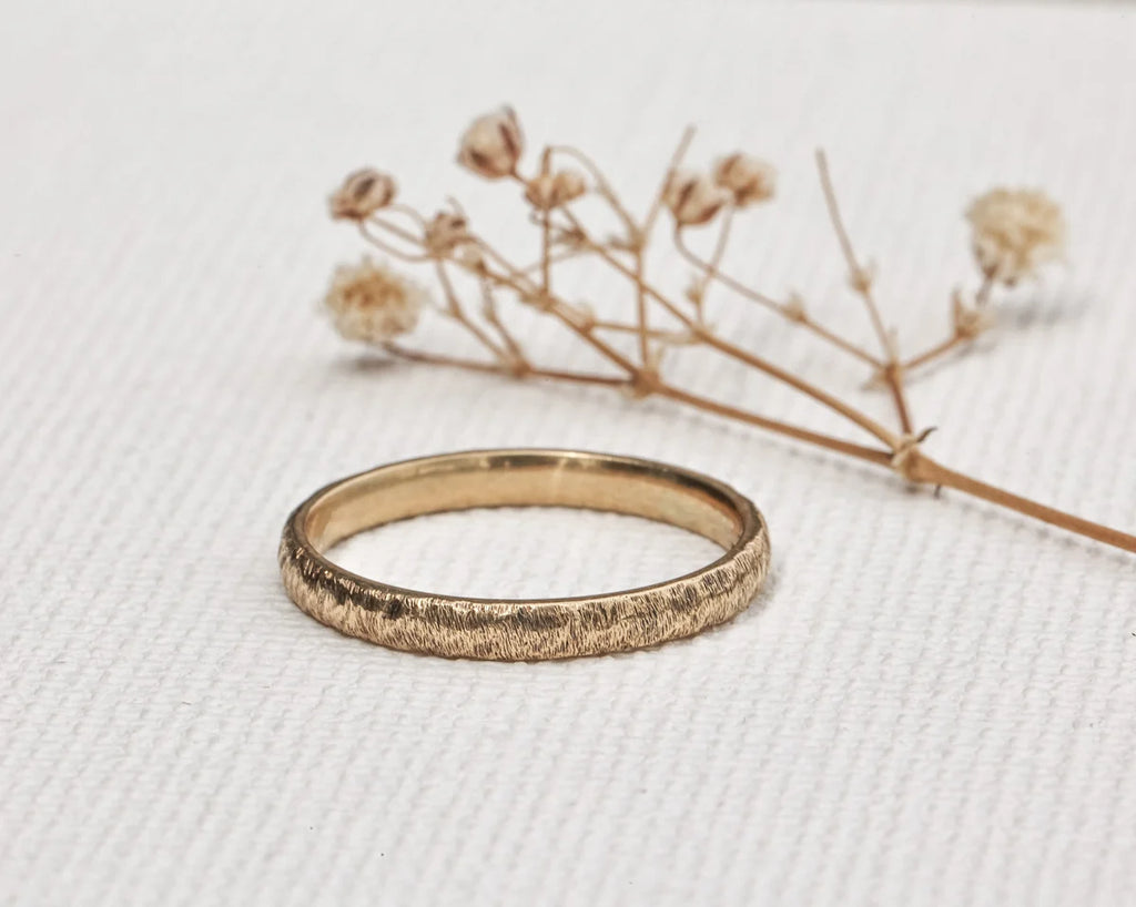 fine gold ring horn texture natural design