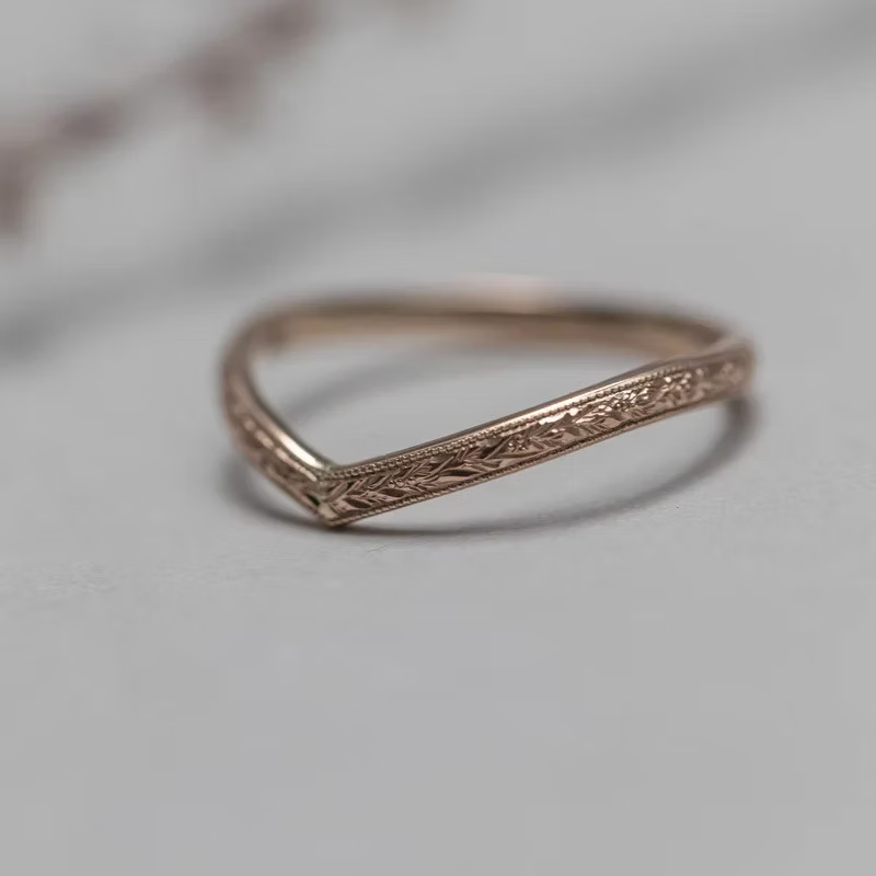 floral engraving detail wishbone ring 18ct rose gold